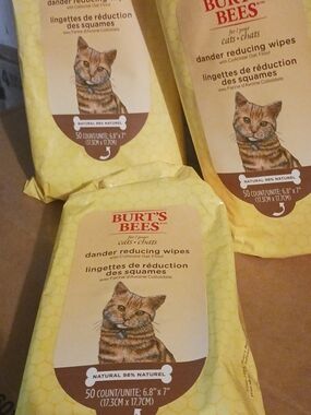 Burt's Bees Cat Dander Reducing Wipes - Three Packs Of 50